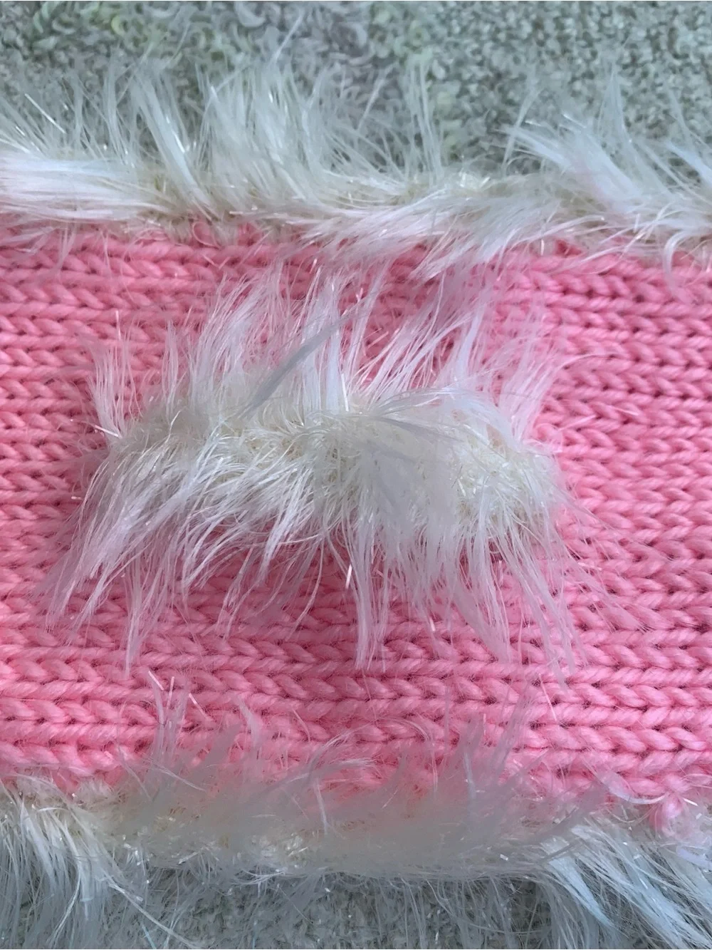 Dickens’s Closet Pink Knit Pet Scarf with White Faux Fur Trim